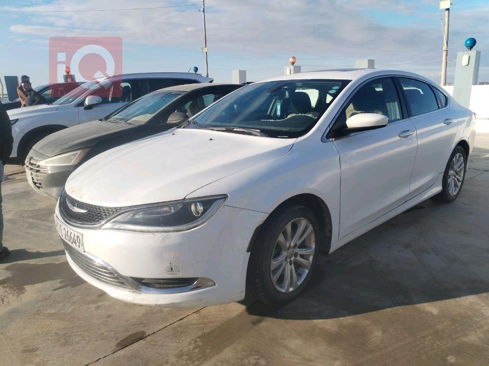 Chrysler 200